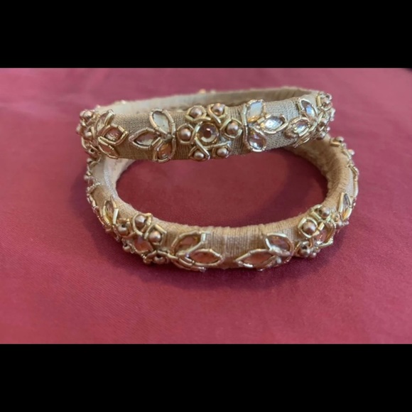 New Embroidered Raw Silk Wrapped Hand Made Bangles Beige Gold 2.6 - 1 Pair - Picture 1 of 2